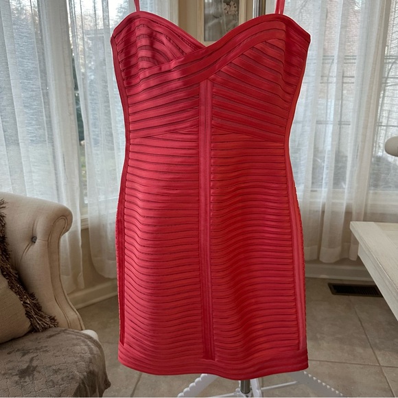BRAND NEW CORAL REEF BCBG LILLIE BODYCON STRAPLESS DRESS - Picture 4 of 13